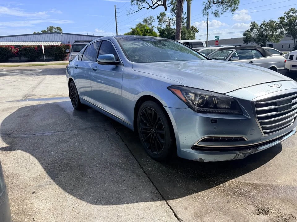 2014 Hyundai Genesis - Image 2 of 7