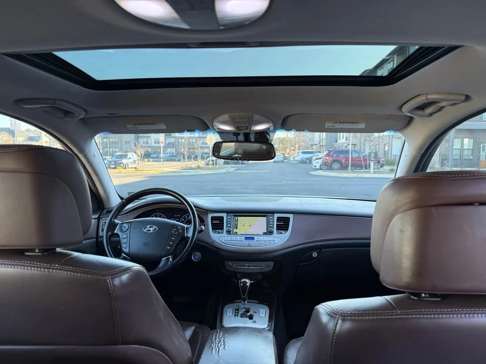 2014 Hyundai Genesis - Image 11 of 15