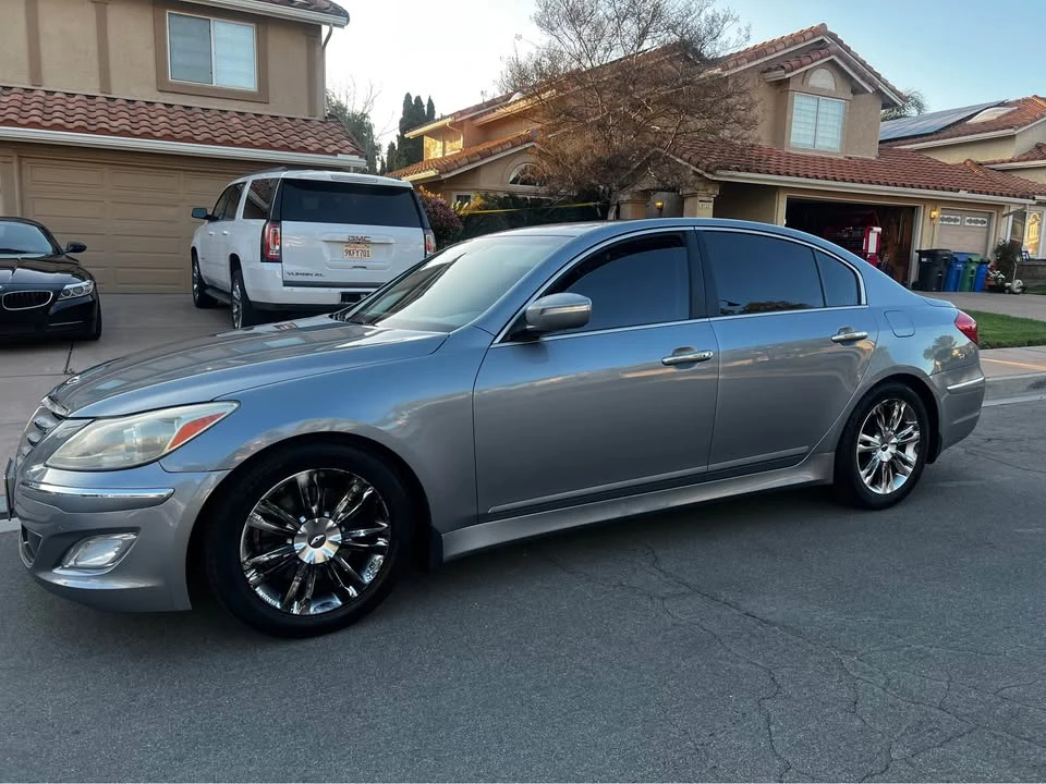 2014 Hyundai Genesis - Image 6 of 19