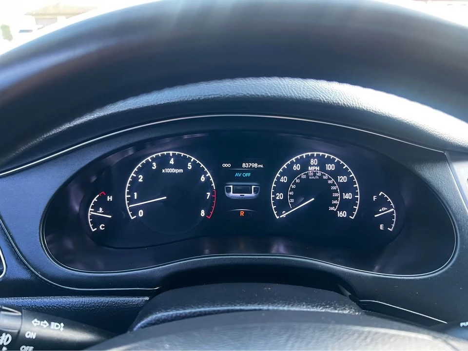 2014 Hyundai Genesis - Image 17 of 20