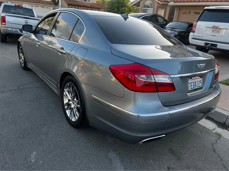 2014 Hyundai Genesis - Image 5 of 20