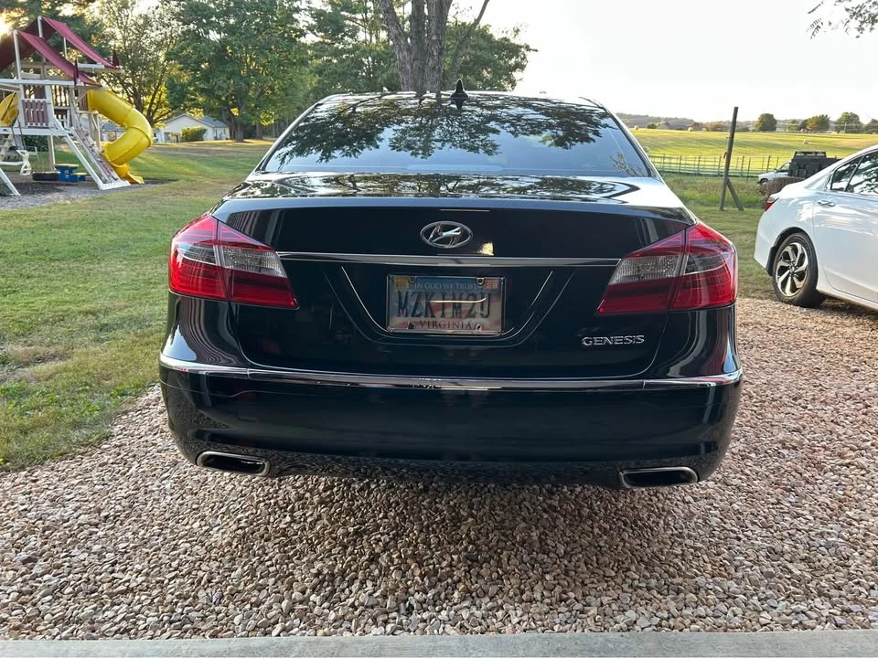 2014 Hyundai Genesis - Image 6 of 10