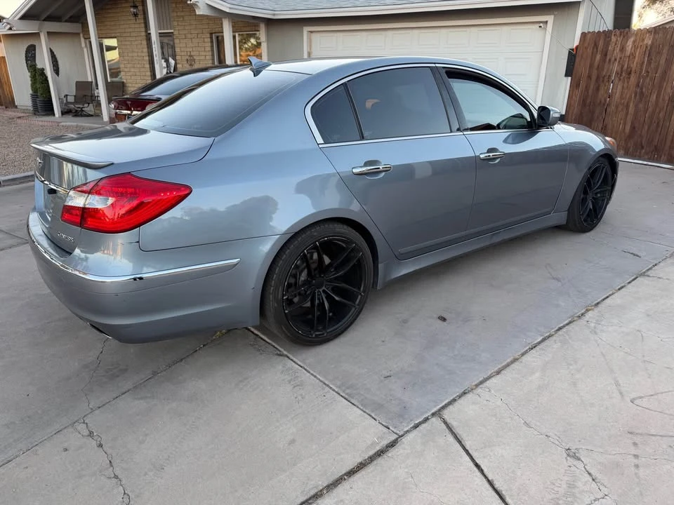 2014 Hyundai Genesis - Image 8 of 13
