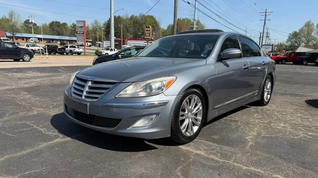 2014 Hyundai Genesis 3.8 Sedan