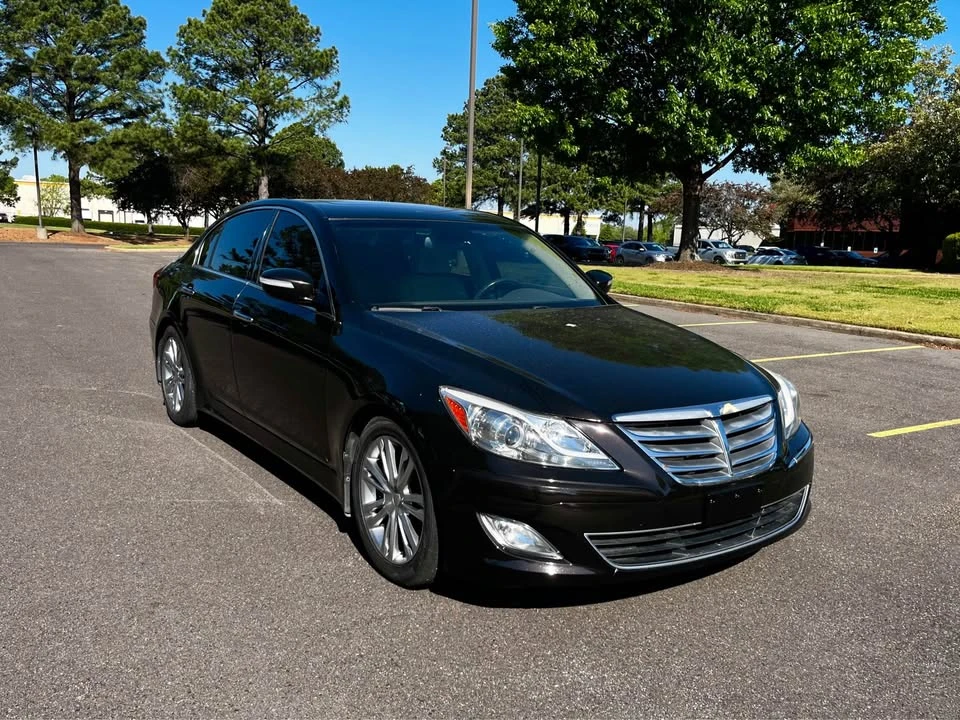 2014 Hyundai Genesis - Image 3 of 15