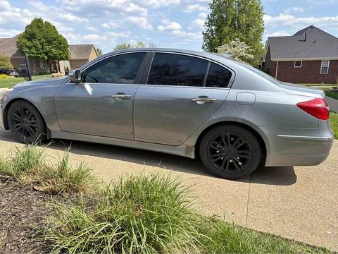 2014 Hyundai Genesis 3.8 Sedan