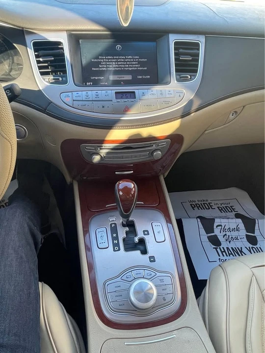 2014 Hyundai Genesis - Image 5 of 5