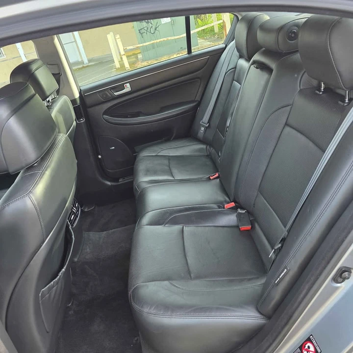 2014 Hyundai Genesis - Image 14 of 20