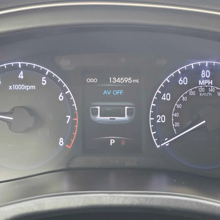 2014 Hyundai Genesis - Image 17 of 20