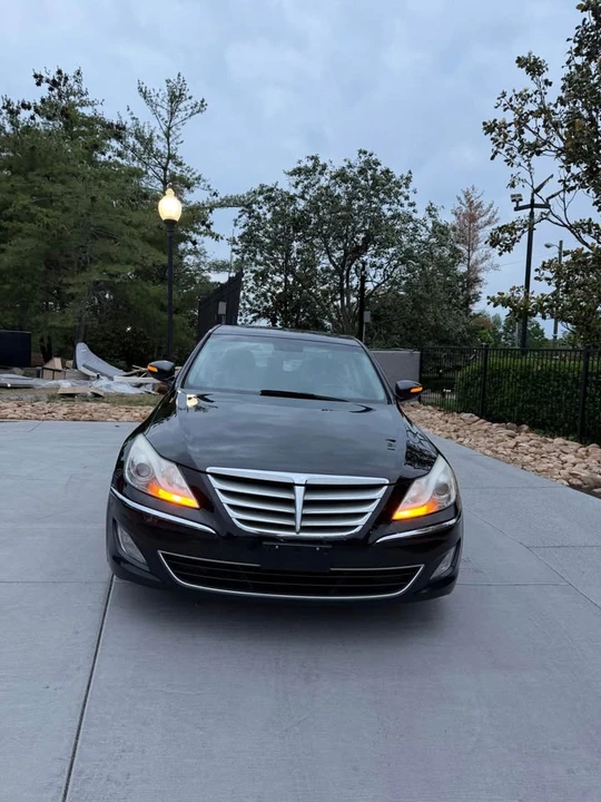 2014 Hyundai Genesis - Image 7 of 9