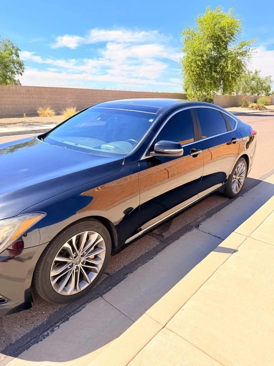 2014 Hyundai Genesis - Image 2 of 9