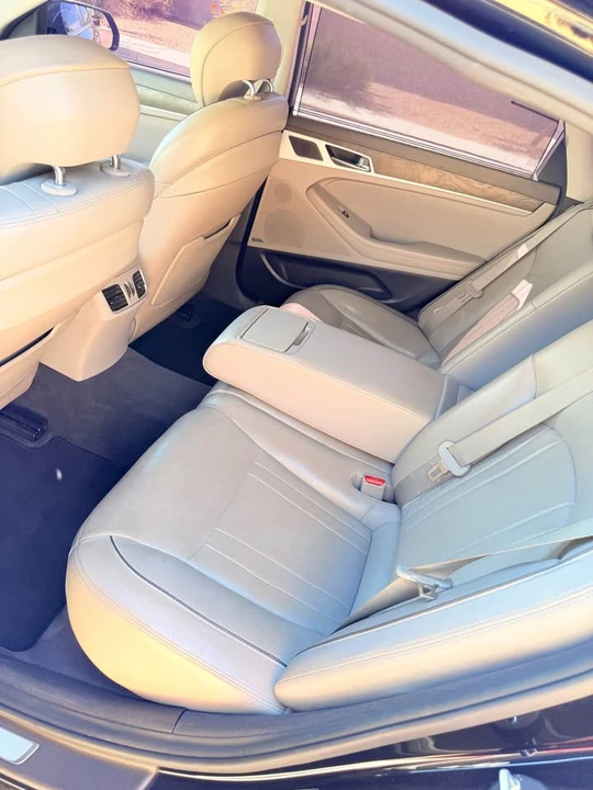 2014 Hyundai Genesis - Image 9 of 9