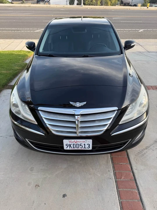 2014 Hyundai Genesis - Image 3 of 15