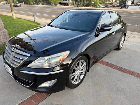 2014 Hyundai Genesis 3.8 Sedan