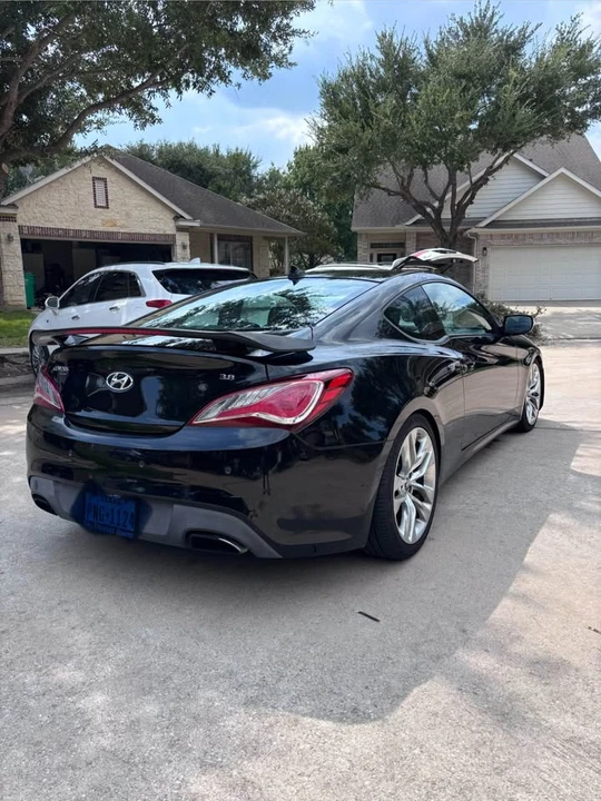 2014 Hyundai Genesis Coupe - Image 3 of 7