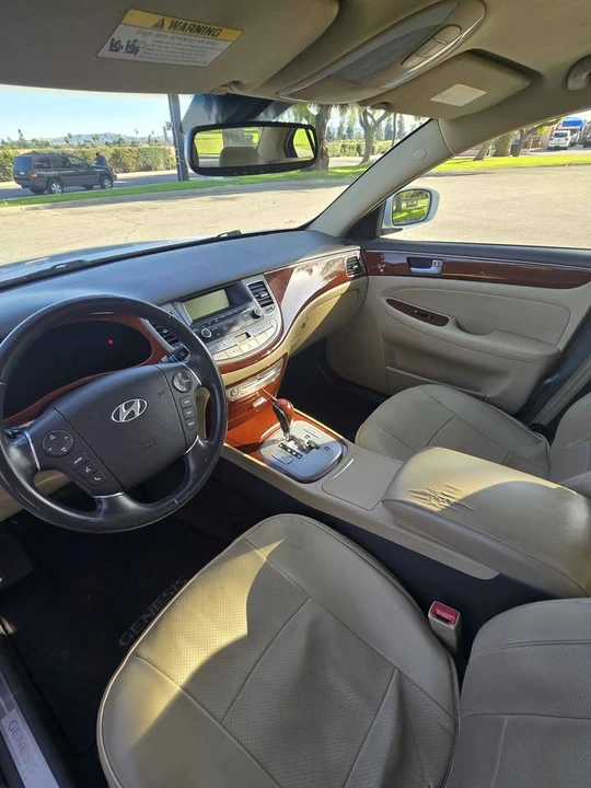 2014 Hyundai Genesis - Image 4 of 7