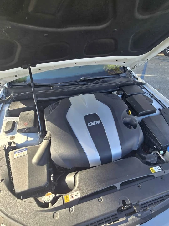 2014 Hyundai Genesis - Image 7 of 7