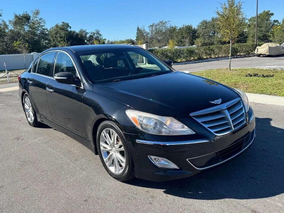 2014 Hyundai Genesis - Image 4 of 18