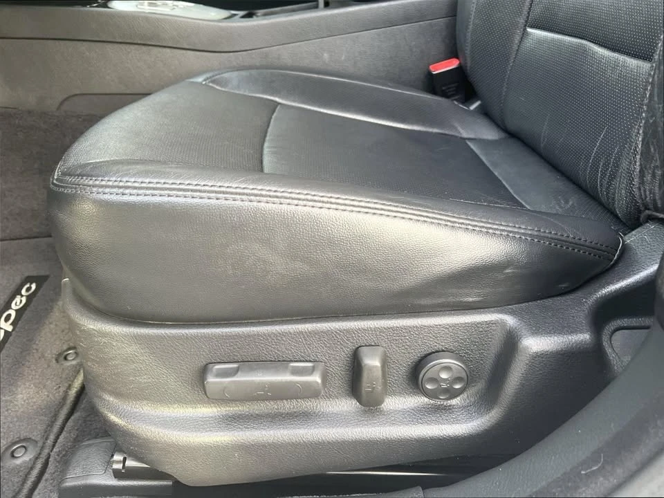 2014 Hyundai Genesis - Image 7 of 19