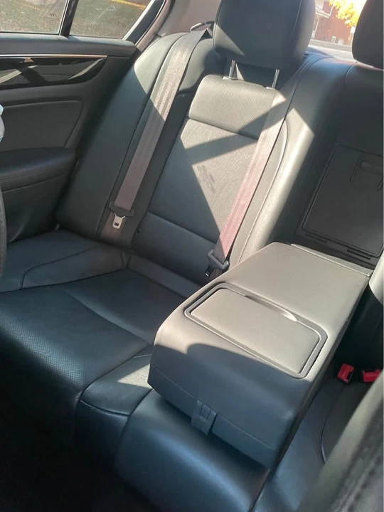 2014 Hyundai Genesis - Image 2 of 2