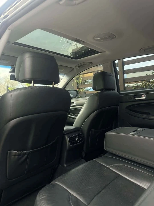 2014 Hyundai Genesis - Image 13 of 16