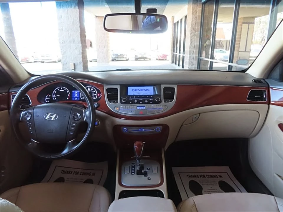 2014 Hyundai Genesis - Image 9 of 18