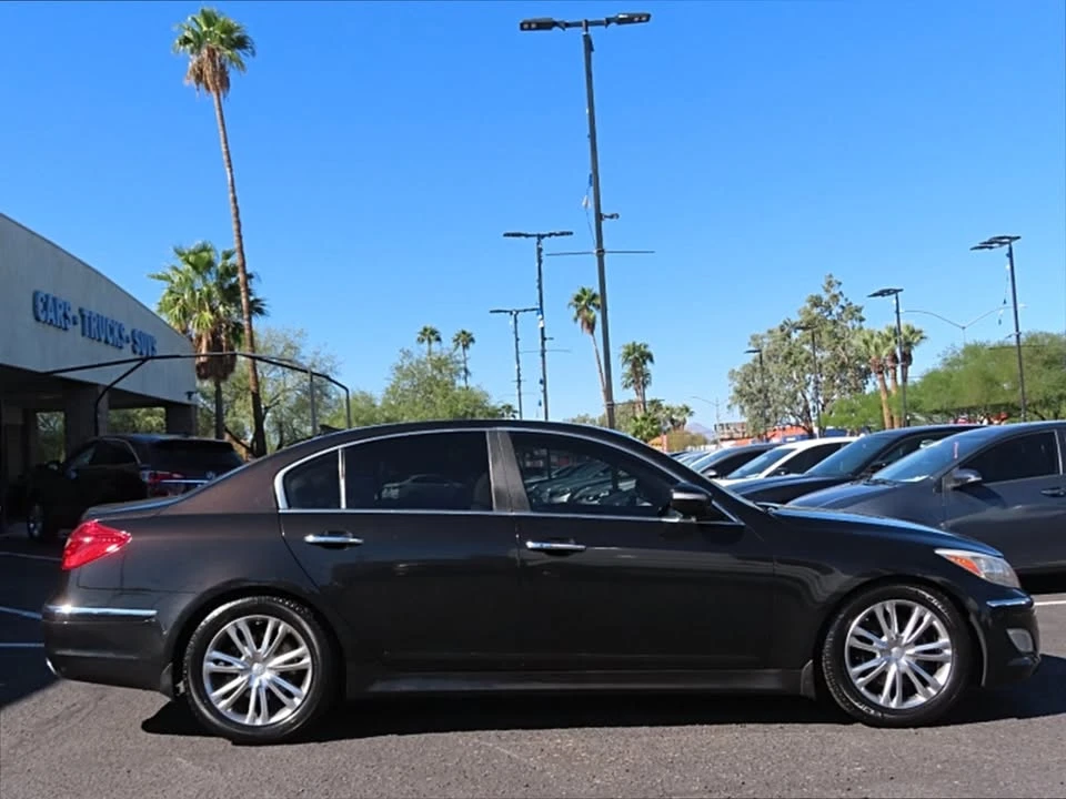 2014 Hyundai Genesis - Image 4 of 18
