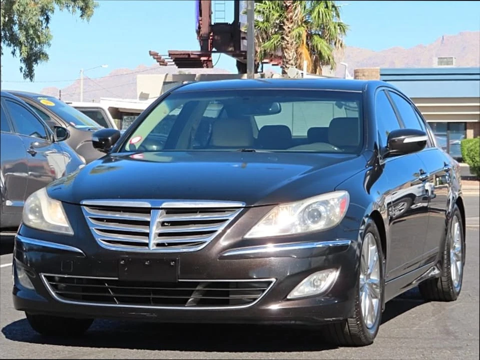 2014 Hyundai Genesis - Image 3 of 18