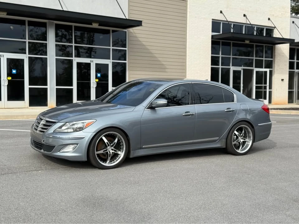 2014 Hyundai Genesis - Image 10 of 19