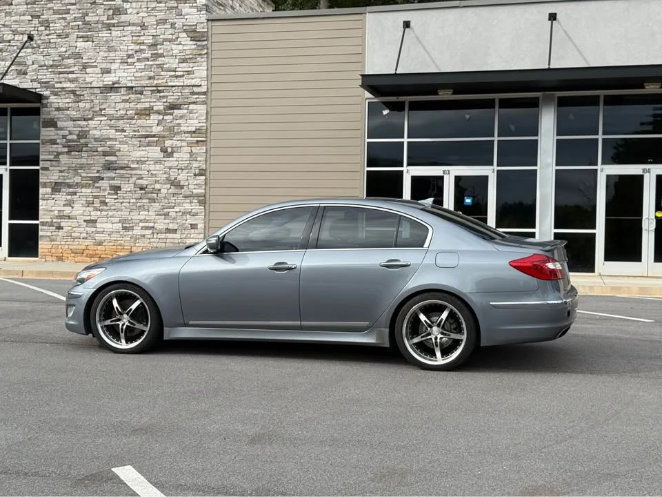 2014 Hyundai Genesis - Image 8 of 19