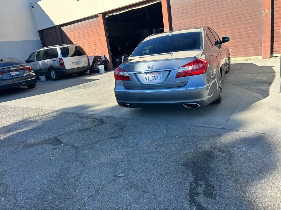 2014 Hyundai Genesis - Image 4 of 7