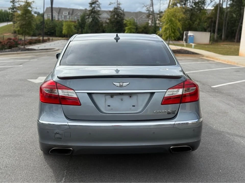 2014 Hyundai Genesis - Image 9 of 20