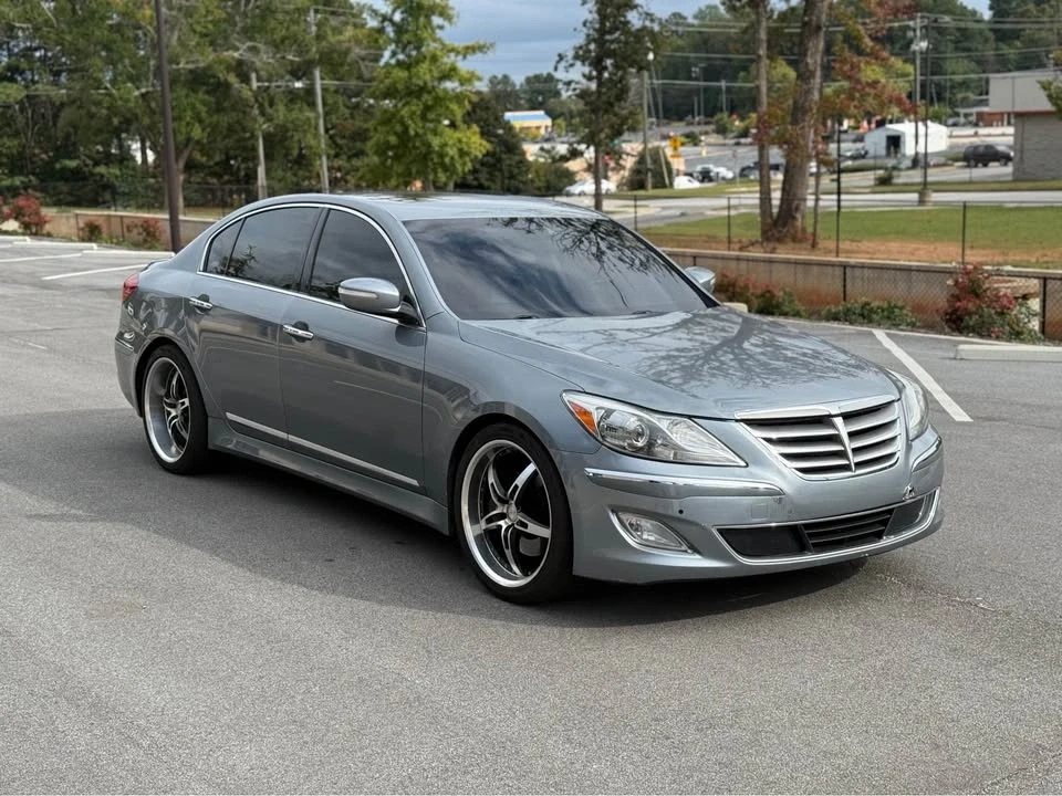 2014 Hyundai Genesis - Image 2 of 20
