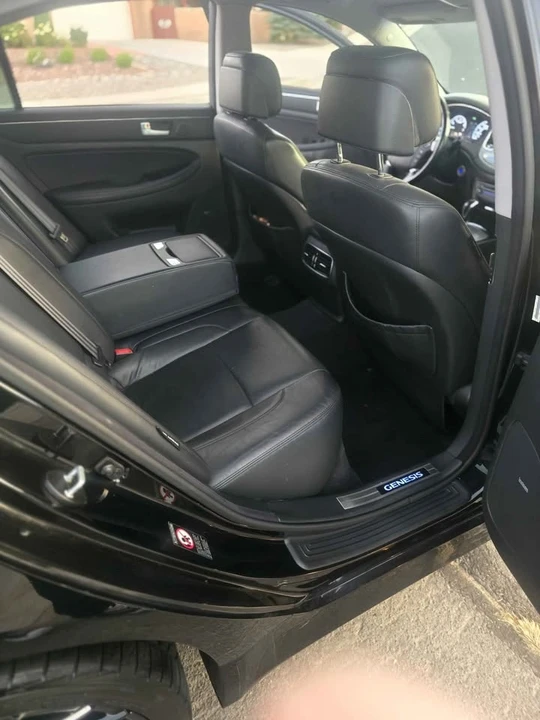 2014 Hyundai Genesis - Image 20 of 20