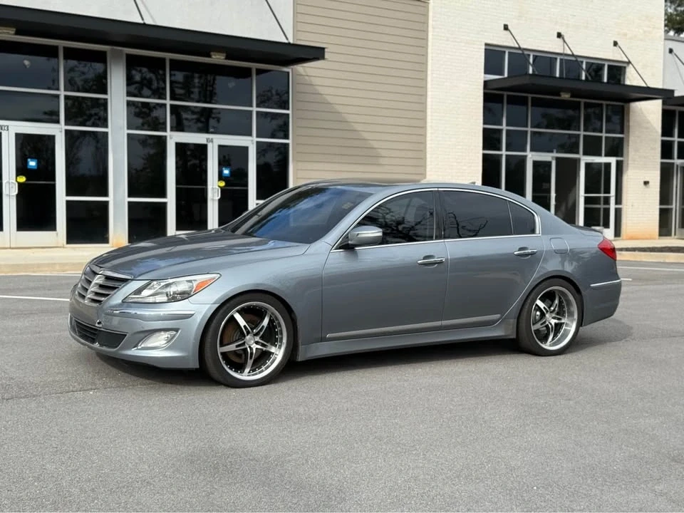 2014 Hyundai Genesis - Image 12 of 20