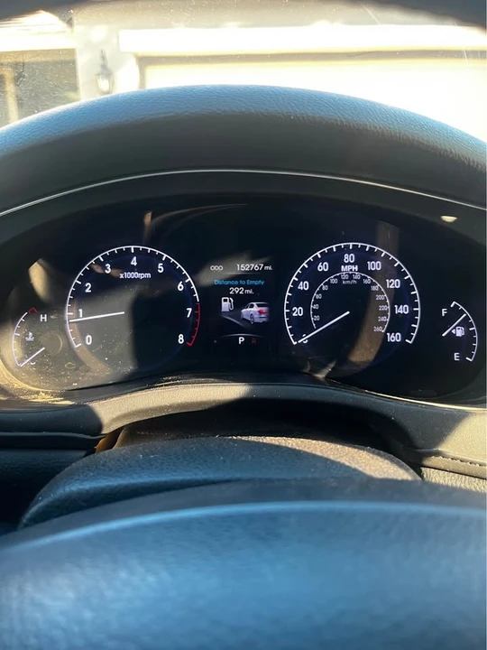 2014 Hyundai Genesis - Image 8 of 9