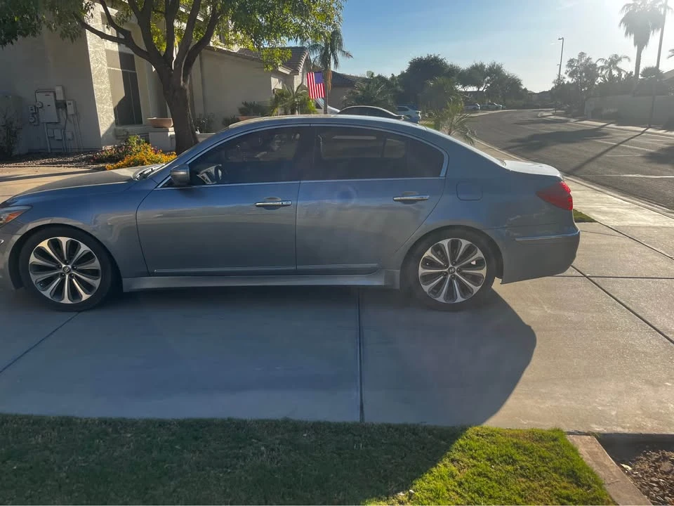 2014 Hyundai Genesis - Image 4 of 9