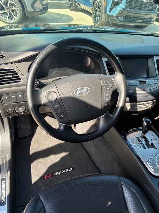 2014 Hyundai Genesis - Image 9 of 9