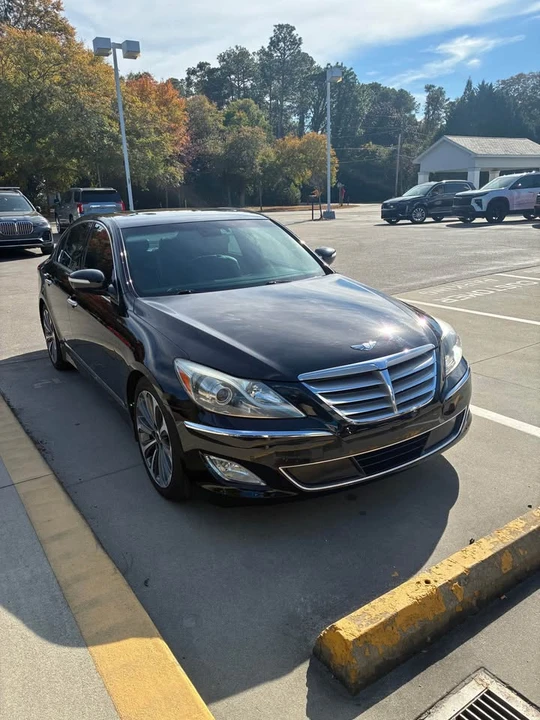 2014 Hyundai Genesis - Image 2 of 9