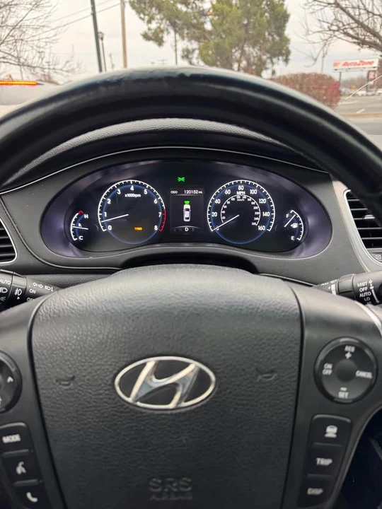 2014 Hyundai Genesis - Image 5 of 7
