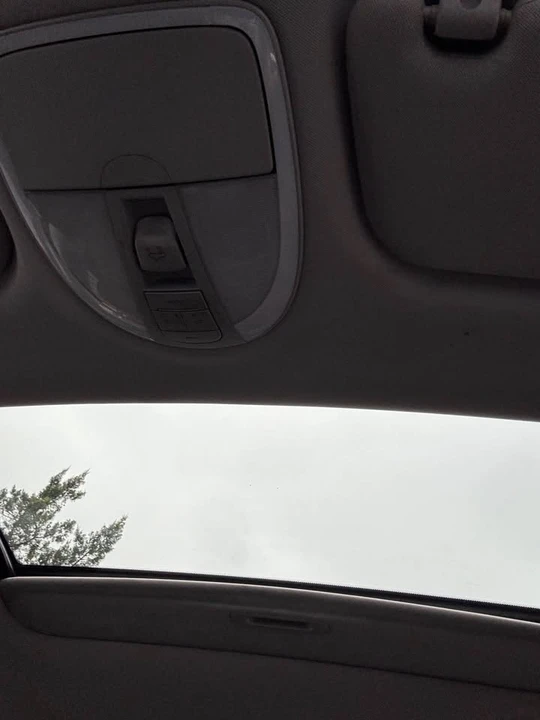 2014 Hyundai Genesis - Image 7 of 7