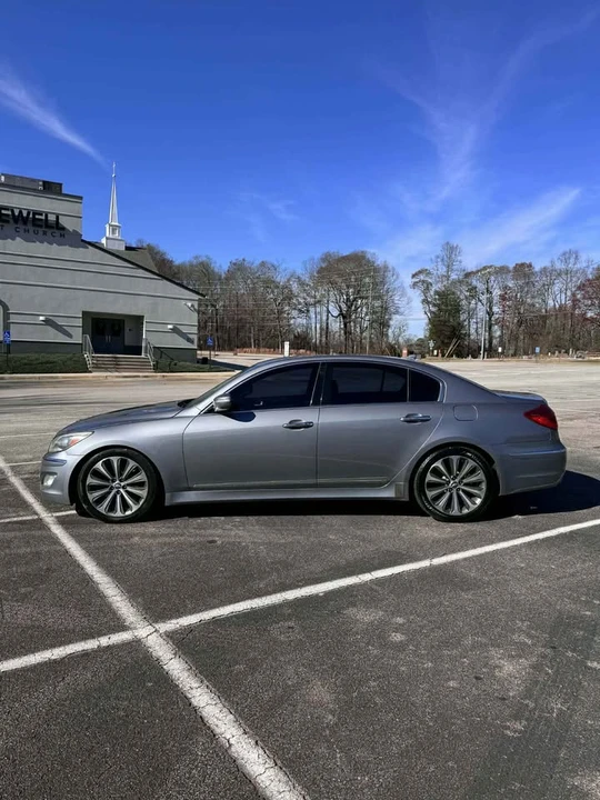 2014 Hyundai Genesis - Image 5 of 13