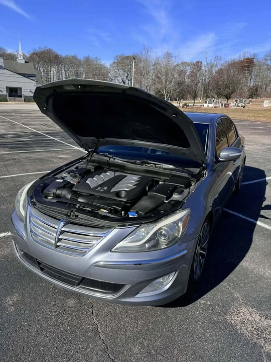 2014 Hyundai Genesis - Image 11 of 11
