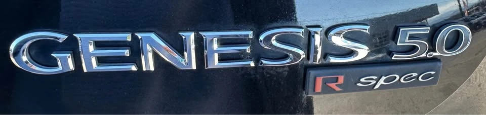 2014 Hyundai Genesis - Image 9 of 20
