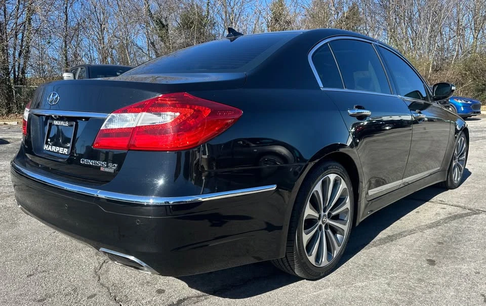 2014 Hyundai Genesis - Image 7 of 20