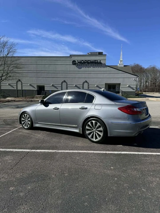 2014 Hyundai Genesis - Image 3 of 9