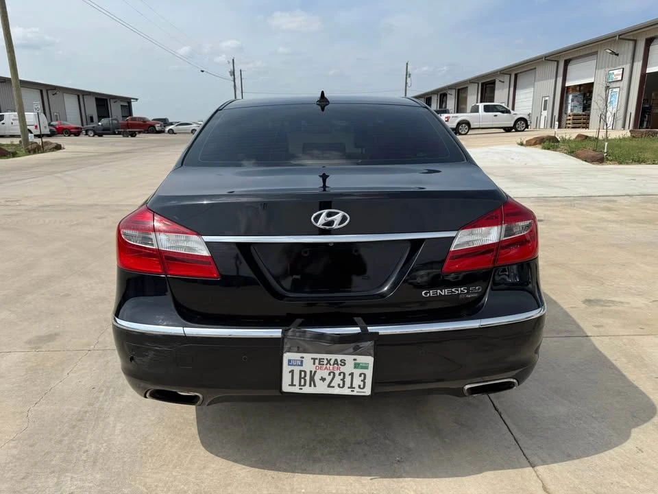 2014 Hyundai Genesis - Image 6 of 18