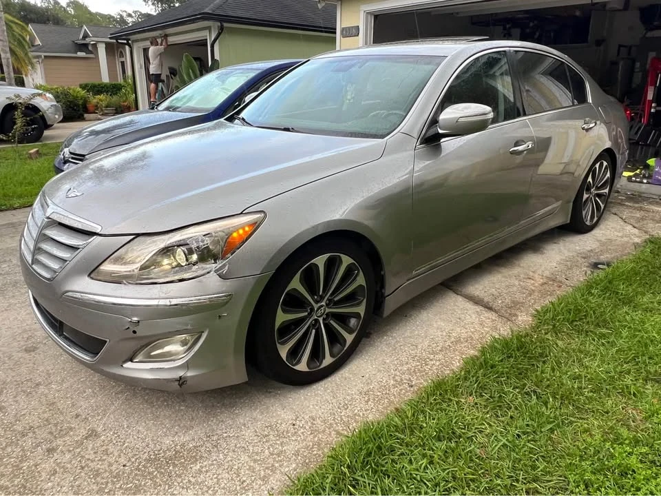 2014 Hyundai Genesis - Image 5 of 8