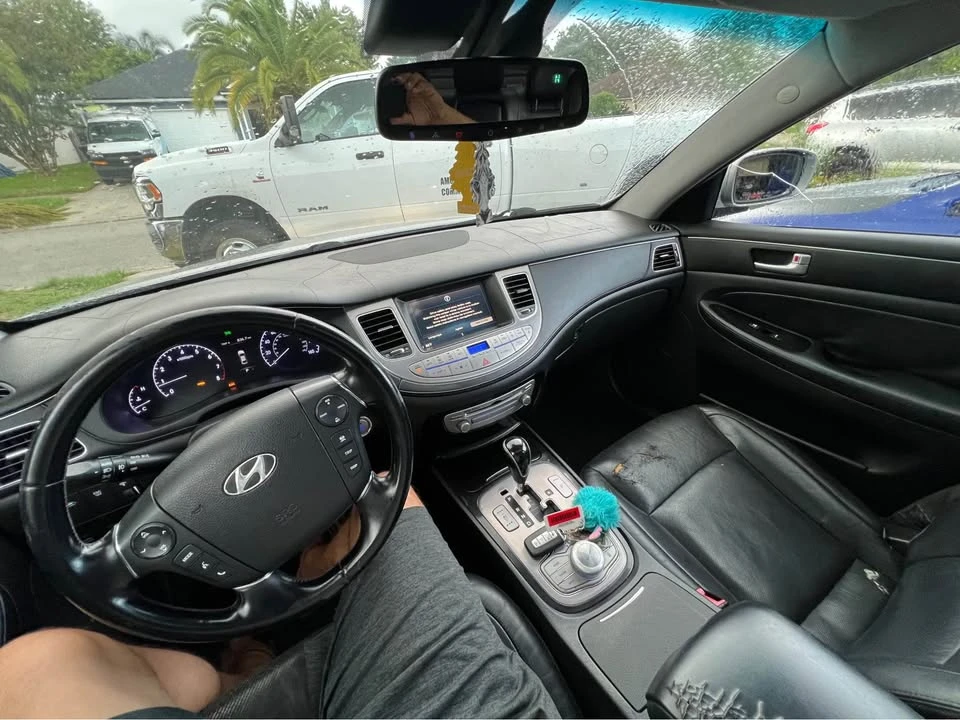 2014 Hyundai Genesis - Image 7 of 8