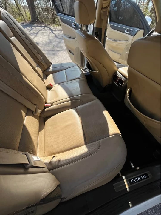 2014 Hyundai Genesis - Image 5 of 5